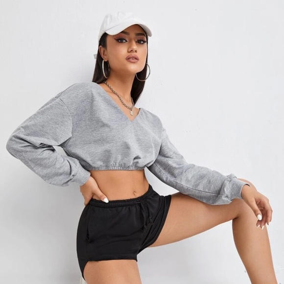 Zaful Tops - NWT. Zaful V Neck Cropped Sweater.